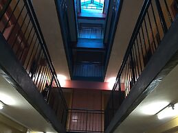 Nyam Hotel