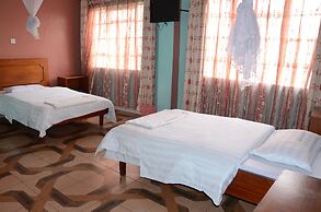 Nyam Hotel
