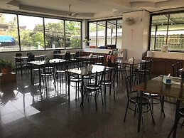 Thanakorn Garden Hotel