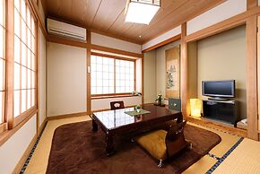 Yufuin Onsen Ryokan Jinnouchi