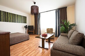 Apartment Etazhydaily Malysheva 4B