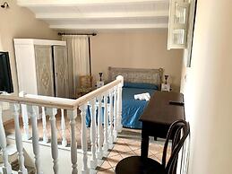 Donnaciccina Accomodation