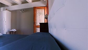 Donnaciccina Accomodation