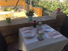 Eleven Bed & Breakfast