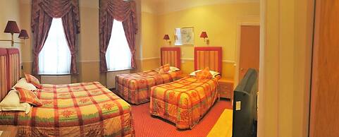 Hyde Park Radnor Hotel