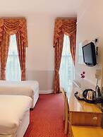 Hyde Park Radnor Hotel