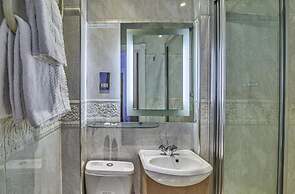 Hyde Park Radnor Hotel