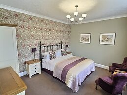 The Three Shires Inn