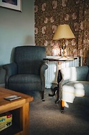 The Three Shires Inn