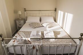 Lindos Luxury Retro Villas