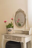 Lindos Luxury Retro Villas