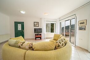 Faos Luxury Apartments