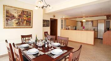 Faos Luxury Apartments