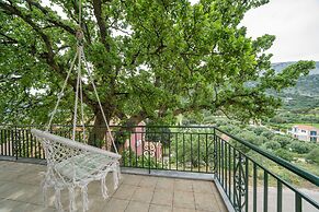 Faos Luxury Apartments