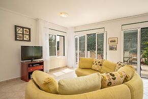 Faos Luxury Apartments