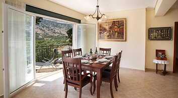 Faos Luxury Apartments