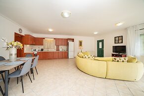 Faos Luxury Apartments