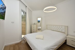 Luxury Suite by Sea of Galilee