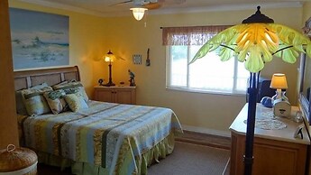 Palm Cay 9 1 Bedroom Condo by RedAwning