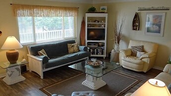 Palm Cay 9 1 Bedroom Condo by RedAwning