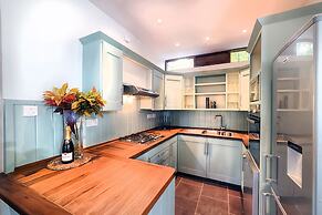 473 Grenada Boutique Resort