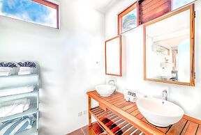 473 Grenada Boutique Resort