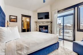 New Luxury 3bdr Townhome/stunning Decor, Mountain Views 3 Bedroom Town