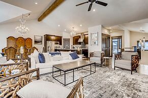 New Luxury 3bdr Townhome/stunning Decor, Mountain Views 3 Bedroom Town