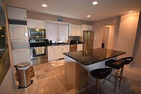 Tunnel Avenue 14106 2 Bedroom Home by RedAwning