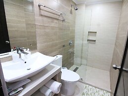 Manarra Seaview Resort