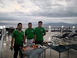 Manarra Seaview Resort