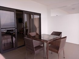 Manarra Seaview Resort