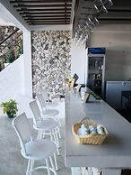 Manarra Seaview Resort