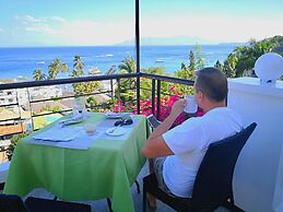 Manarra Seaview Resort