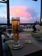 Manarra Seaview Resort