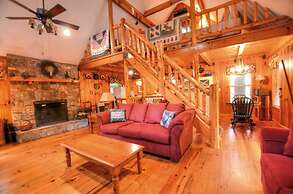 Cute On The Creek 1 Bedroom Cabin by Redawning
