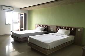 Lopburi Residence Hotel