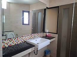 Lopburi Residence Hotel