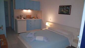 Diosmarini Studios & Apartments