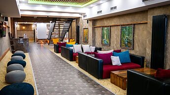 Riverside Boutique Hotel