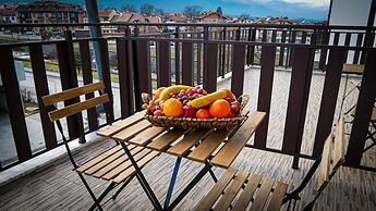 Riverside Boutique Hotel