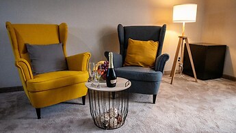 Riverside Boutique Hotel