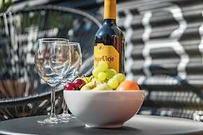 Habitat Apartments Hot Jazz