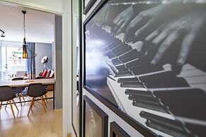 Habitat Apartments Hot Jazz