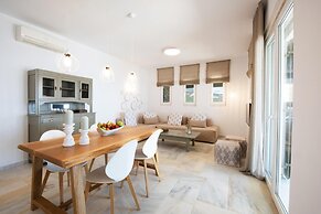 Vathi Bleu Private Villas