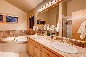 10 Mile Range Retreat - Peace, Seclusion & Access