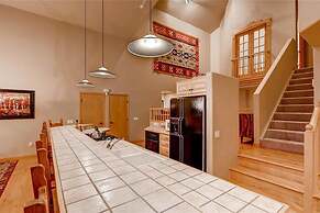 10 Mile Range Retreat - Peace, Seclusion & Access