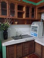 Desiree's Lodge And Transient House, Baler Aurora