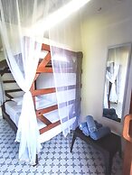 Media Luna Hostel Baru