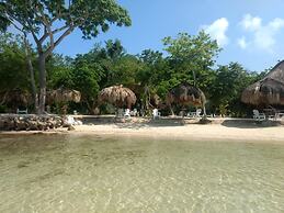 Media Luna Hostel Baru